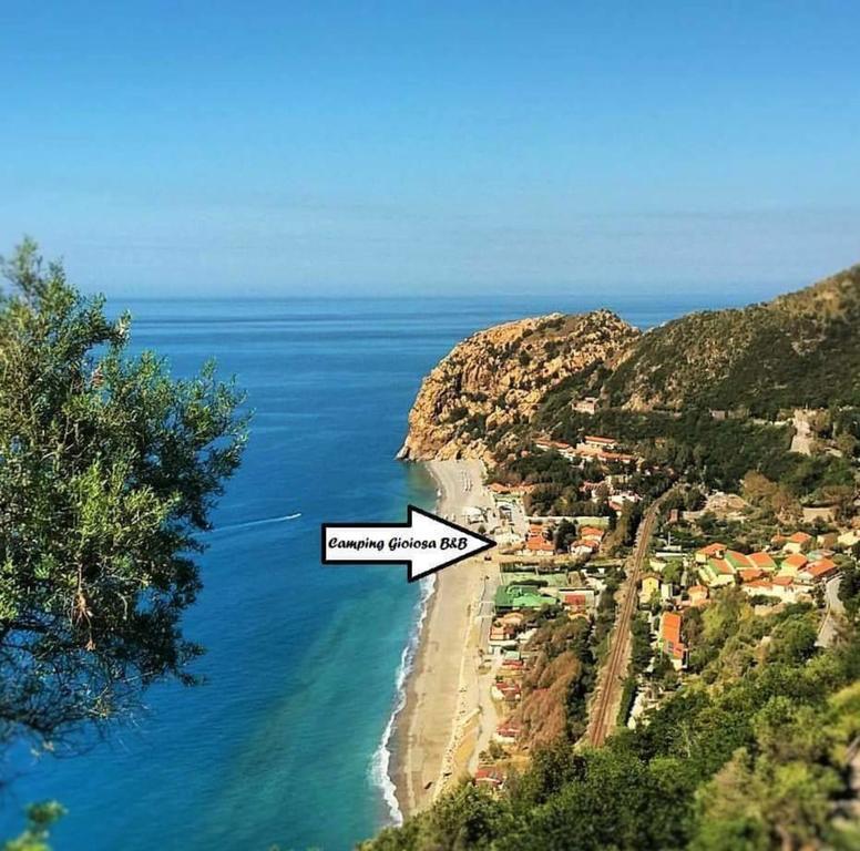 Camping B&B Gioiosa Джойоза Мареа Екстериор снимка