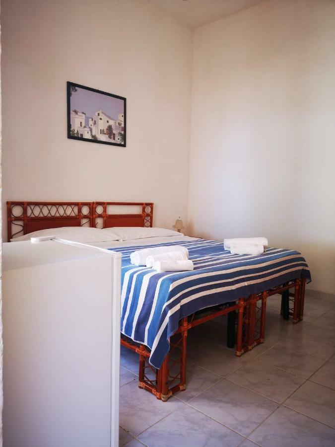 Camping B&B Gioiosa Джойоза Мареа Екстериор снимка