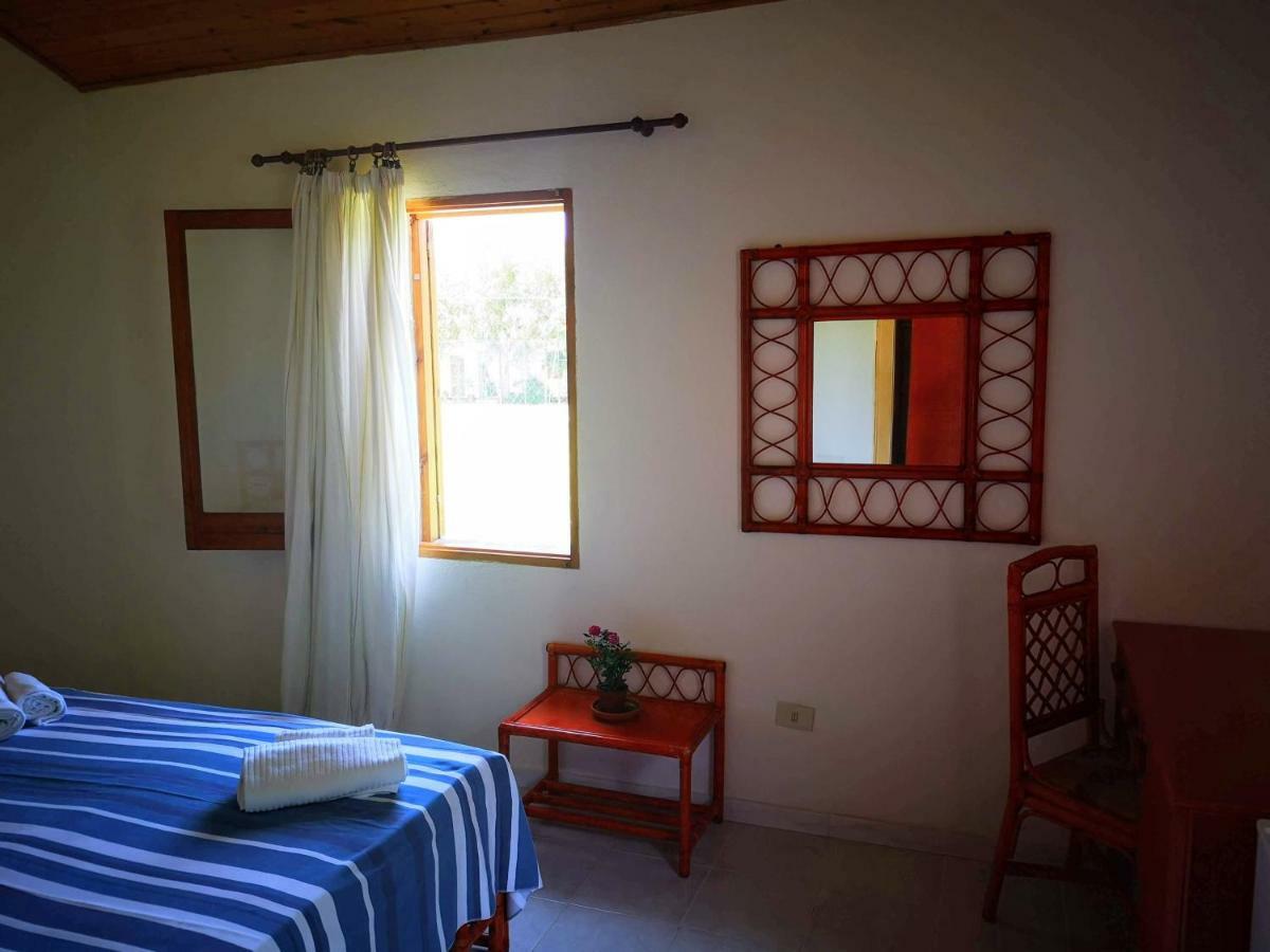 Camping B&B Gioiosa Джойоза Мареа Екстериор снимка