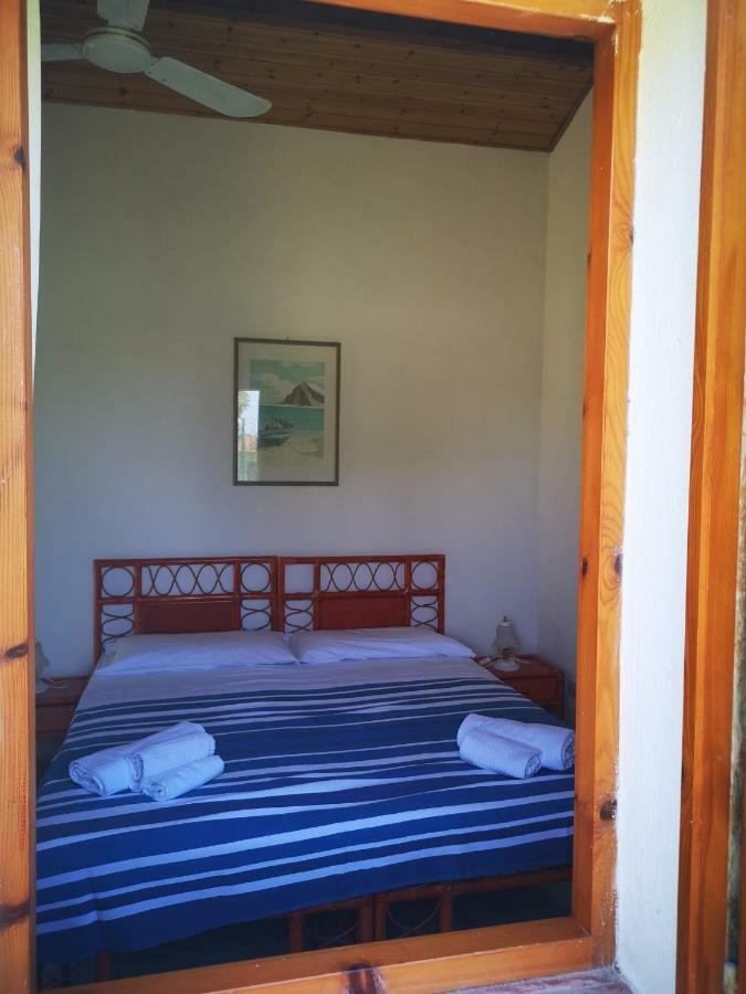 Camping B&B Gioiosa Джойоза Мареа Екстериор снимка