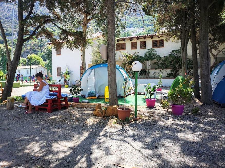 Camping B&B Gioiosa Джойоза Мареа Екстериор снимка