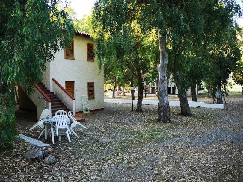 Camping B&B Gioiosa Джойоза Мареа Екстериор снимка