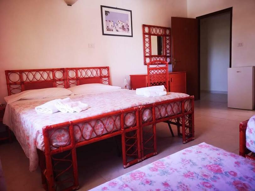 Camping B&B Gioiosa Джойоза Мареа Екстериор снимка